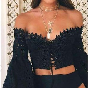 SIZE SMALL BOHO BLACK LACE UP CROP TOP